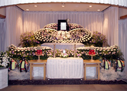 生花祭壇３
